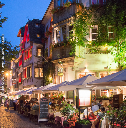 Traditionnelle Restaurants in der Altstadt von Strassburg